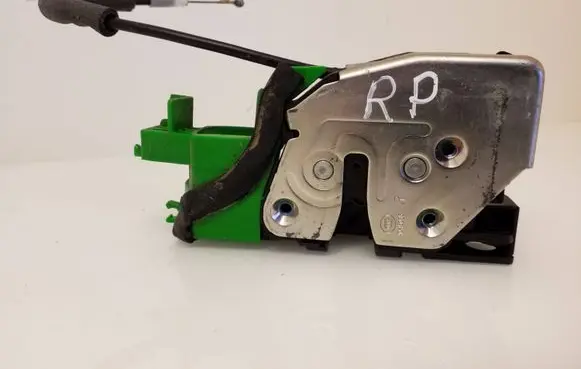 KIA Carens III Front door lock 81320A4010