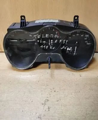 Seat Toledo III (5P) Speedometer (instrument cluster) 5P0920923 X0006000