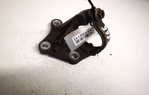 Renault Laguna III Engine mounting bracket