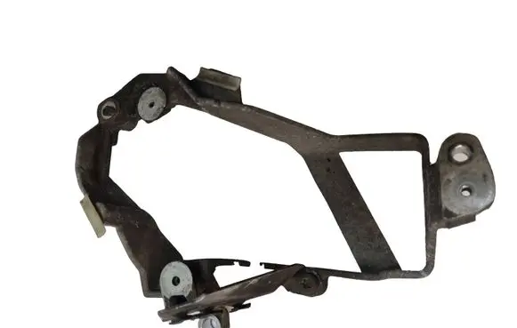 Audi A8 S8 D3 4E Pneumatic air compressor holding bracket 4E0615859D