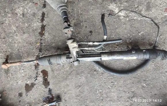 Chrysler 300 - 300C Steering rack P04895667AB