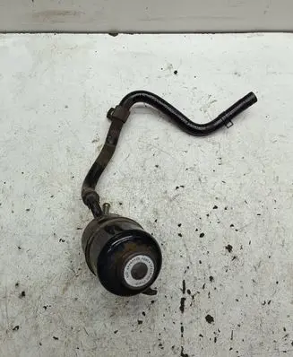 Mitsubishi Pajero Power steering fluid tank/reservoir