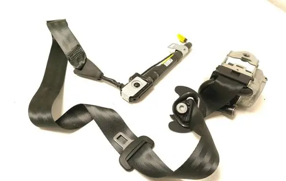 Volkswagen Golf VIII Front seatbelt 5H2857705K