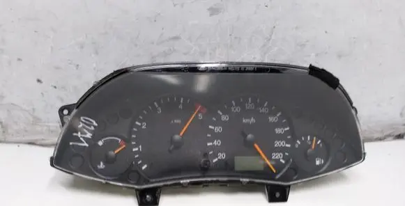 Ford Focus Speedometer (instrument cluster) 98AP10841BC