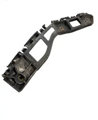 Rear bumper mounting bracket