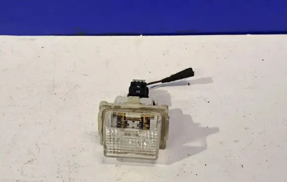 Mercedes-Benz E W212 Number plate light A2218200856