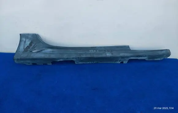 Ferrari California F149 Foot area side trim 69749600