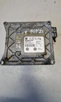 Opel Zafira B Engine control unit/module 55564081 9021302423 5WK9425