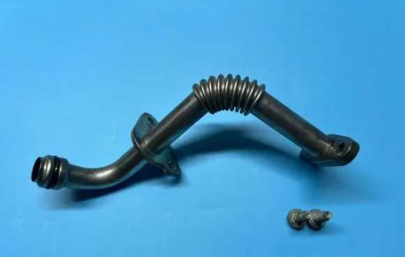 Citroen C6 Turbo turbocharger oiling pipe/hose 9U3Q6K673FA 9U3Q-6K673-FA