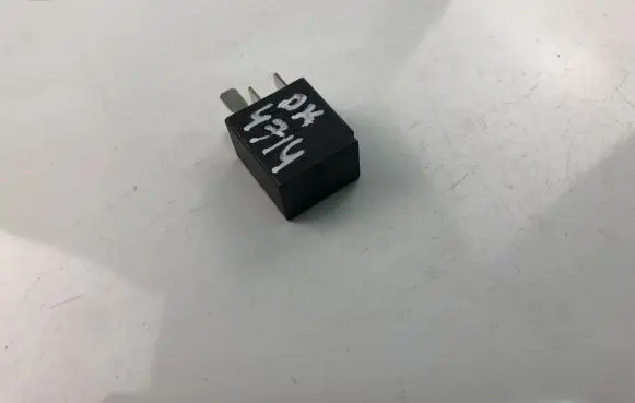 Nissan Almera N16 Other relay 4RA007813