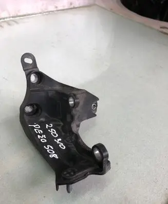 Peugeot 508 II Other engine bay part 9815492580