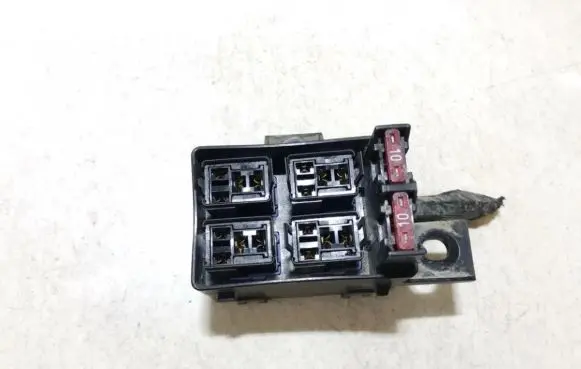 Mitsubishi Carisma Fuse box set