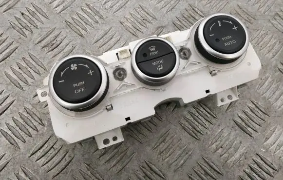 Mazda 6 Interior fan control switch SC22 E6A