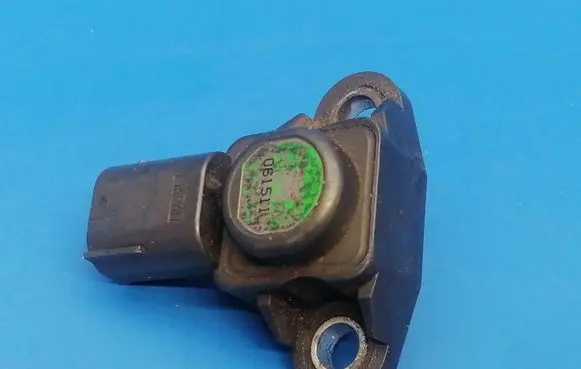 Mercedes-Benz CLS C219 Air pressure sensor A0051535028