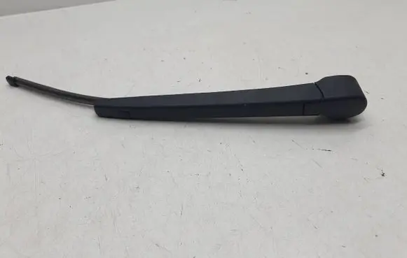 Skoda Octavia Mk4 Front wiper blade arm