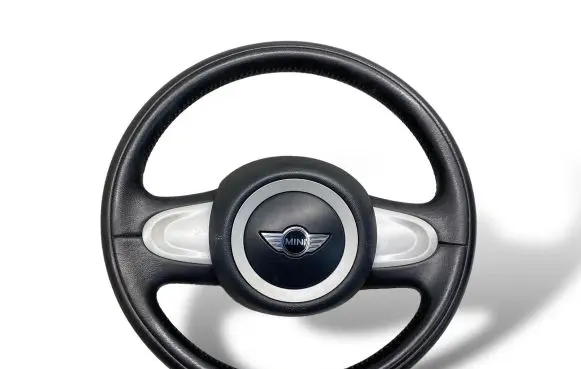 Mini One - Cooper Coupe R56 Steering wheel