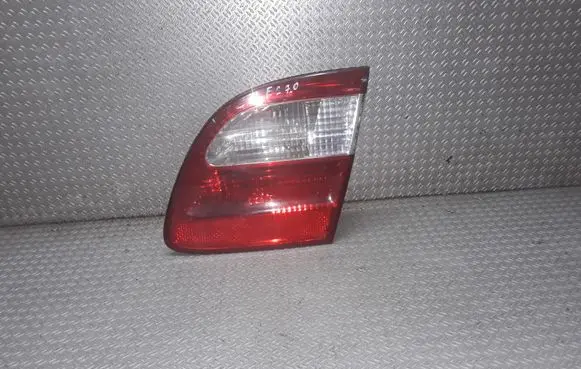 Mercedes-Benz E W211 Tailgate rear/tail lights A2118201364