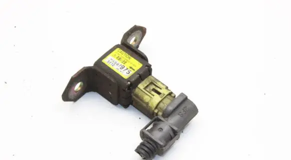 Mitsubishi L200 Airbag deployment crash/impact sensor MR587975