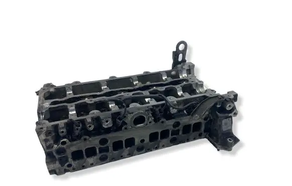 Mercedes-Benz Sprinter W906 Engine head 148752364 2070m273k