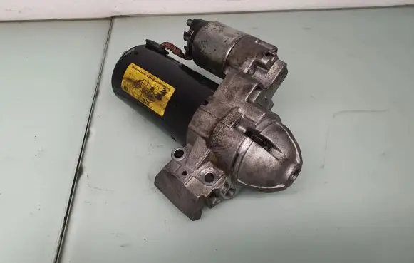 BMW 5 F10 F11 Starter motor 8506657 12418506657 12418570383