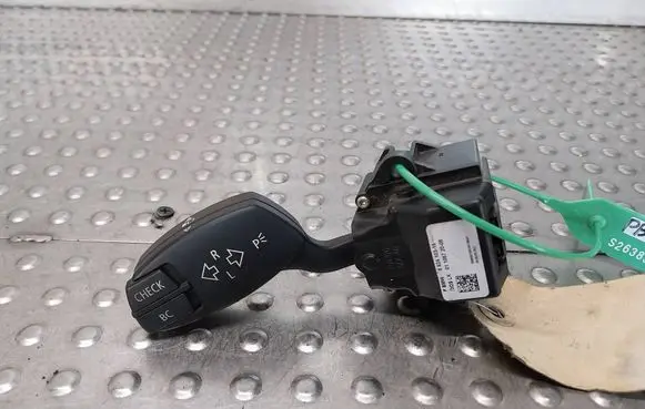 BMW 5 E60 E61 Indicator stalk S26383509 6924103