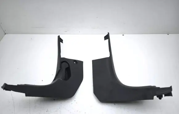 Foot area side trim