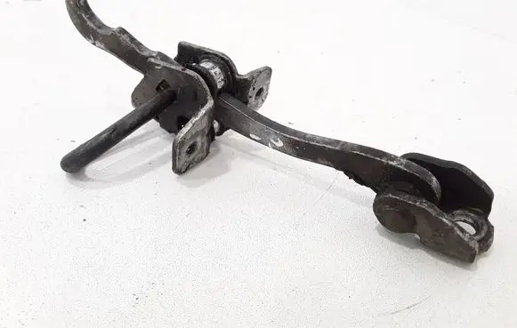 Opel Astra G Front door check strap stopper 90520759