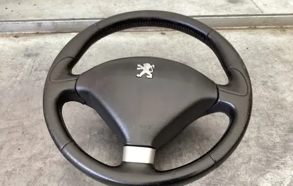 Peugeot 407 Steering wheel