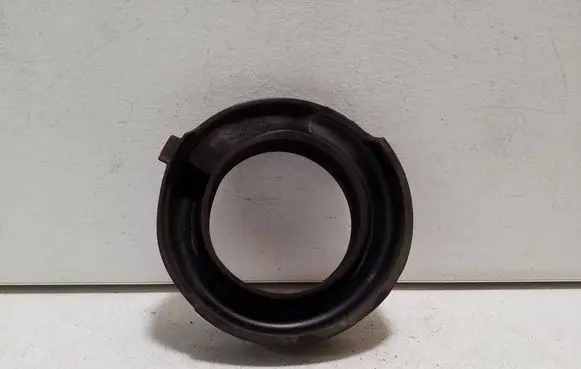 BMW X6 F16 Front coil spring rubber mount 6857001 31336857001