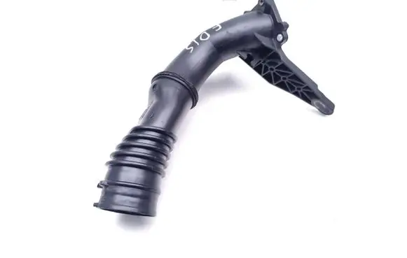 Ford Fiesta Air intake hose/pipe AV2Q-9351-AD