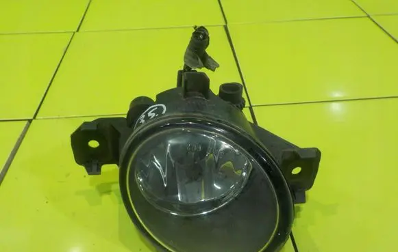 Nissan X-Trail T30 Front fog light 2615589905EW 13AB109