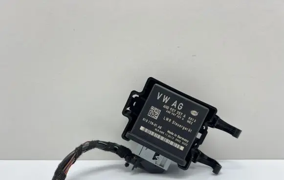 Audi A7 S7 4G Light module LCM 4H0907357A 01017801AE