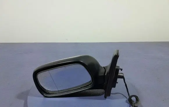 Toyota Corolla E120 E130 Front door electric wing mirror 