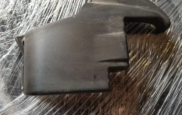 BMW 3 E46 Seat belt trim 8208368