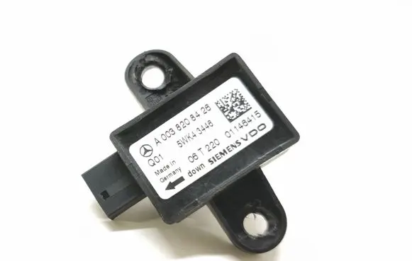 Mercedes-Benz R W251 Airbag deployment crash/impact sensor A0038208426 5WK43446 01146415