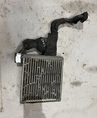 Air conditioning (A/C) radiator (interior)