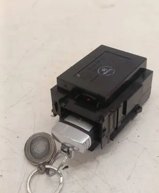 Volkswagen PASSAT B6 Ignition lock 3C0905843M 33303301 01200487406