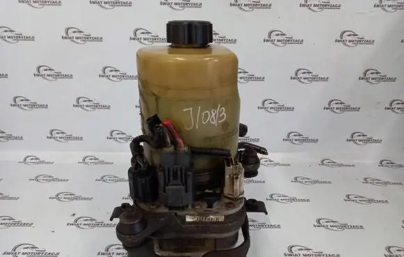 Ford Focus Power steering pump 4M5113K514CA