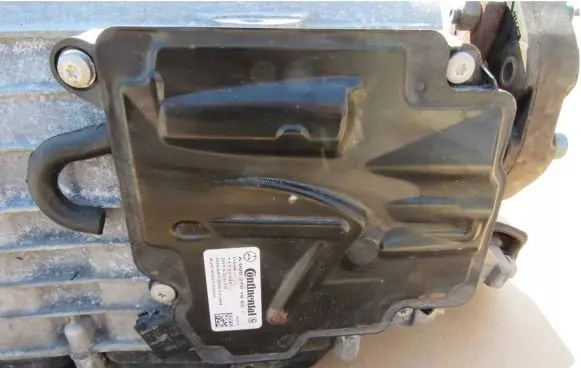 Mercedes-Benz CLS C218 X218 Transmission gearbox valve body A0002701952 11737346 20130319