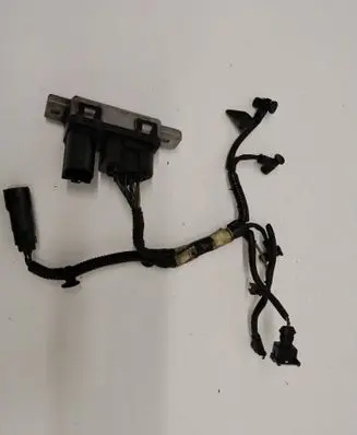 Volvo S90, V90 Glow plug pre-heat relay 0281003154
