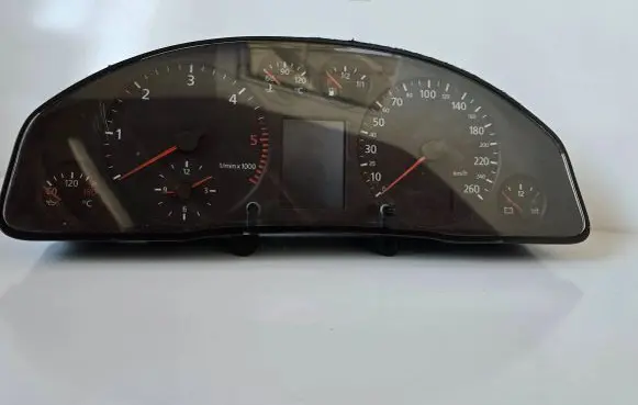 Audi A6 S6 C5 4B Speedometer (instrument cluster) 88311264