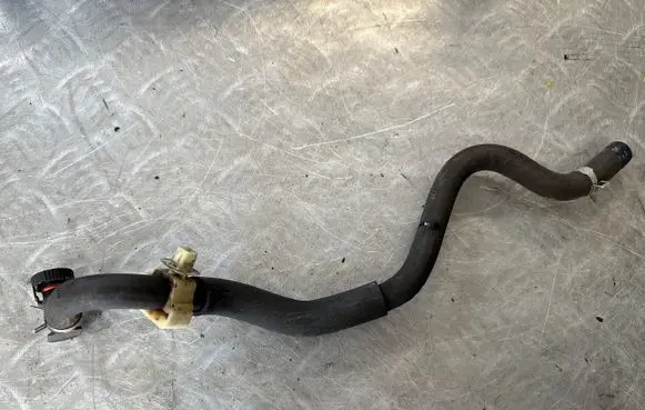 Nissan Qashqai Engine coolant pipe/hose