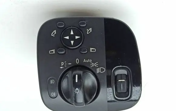 Mercedes-Benz CLK A209 C209 Light switch A2035450404 24406574705 04058505