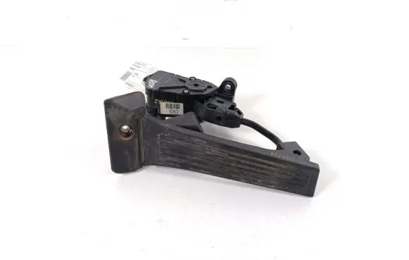 KIA Sportage Accelerator throttle pedal 327002S900
