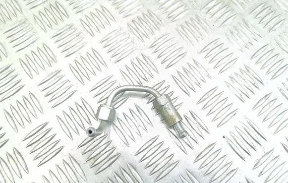 Opel Astra J Fuel injector supply line/pipe 
