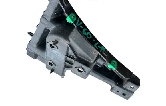 Volvo V60 Front bumper mounting bracket 31323833