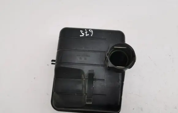 BMW 5 F10 F11 Intake resonator 8512249