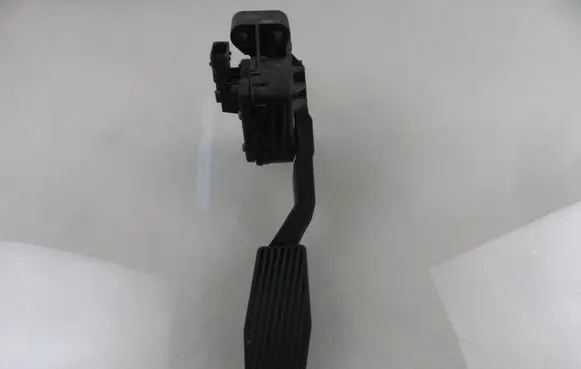Opel Astra G Accelerator throttle pedal 6PV00811200 9157998BK