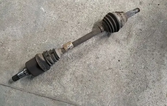 Ford Fiesta Front driveshaft 8V513B437CC
