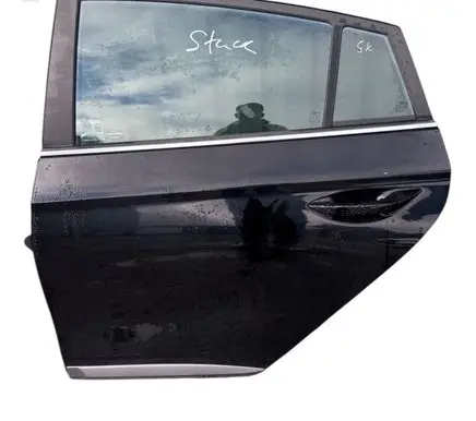 Hyundai Ioniq Rear door